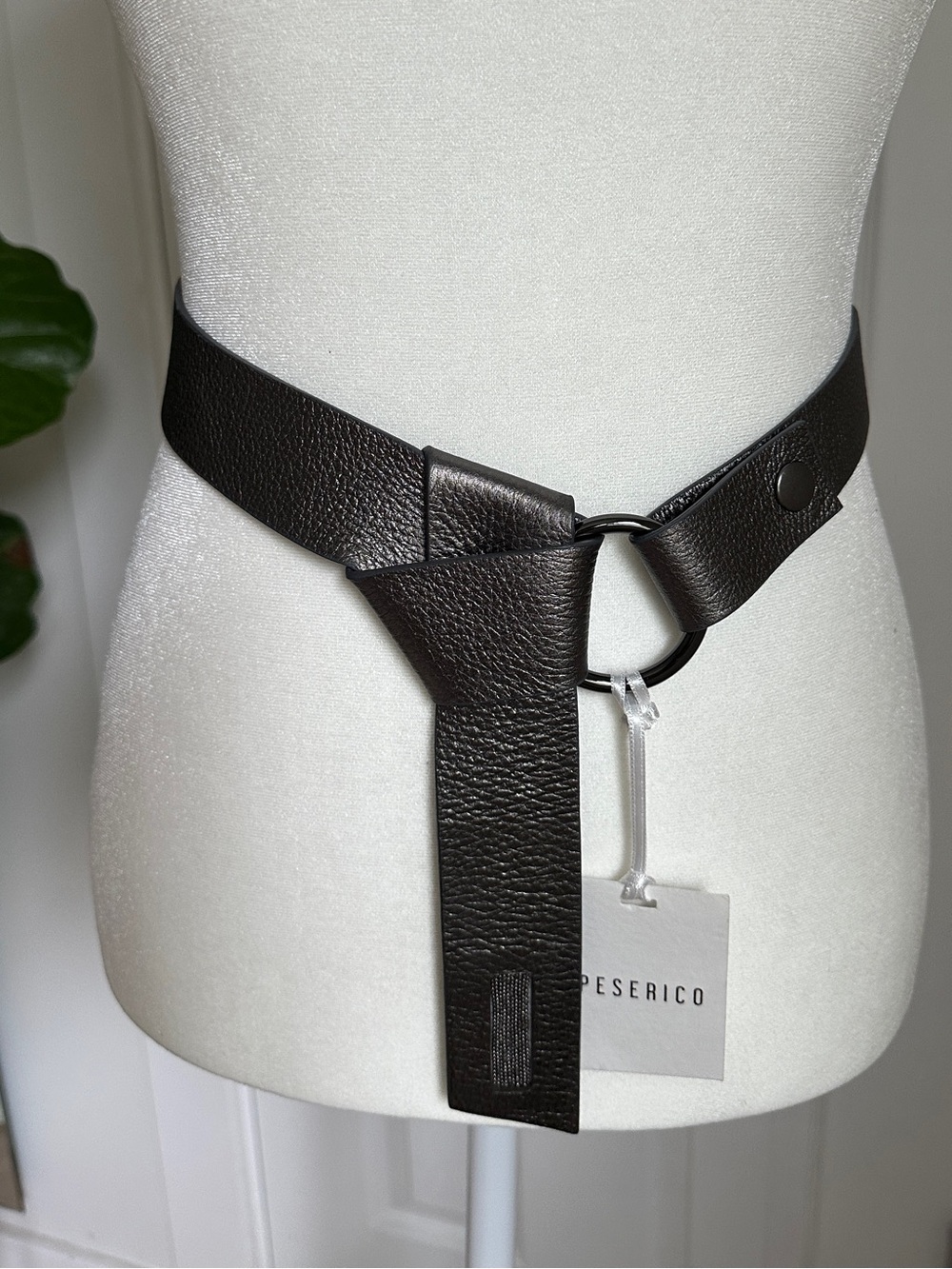 Peserico NWT Metallic Bronze Pebbled Leather Knot O-Ring Belt Sz IT 75 US 4